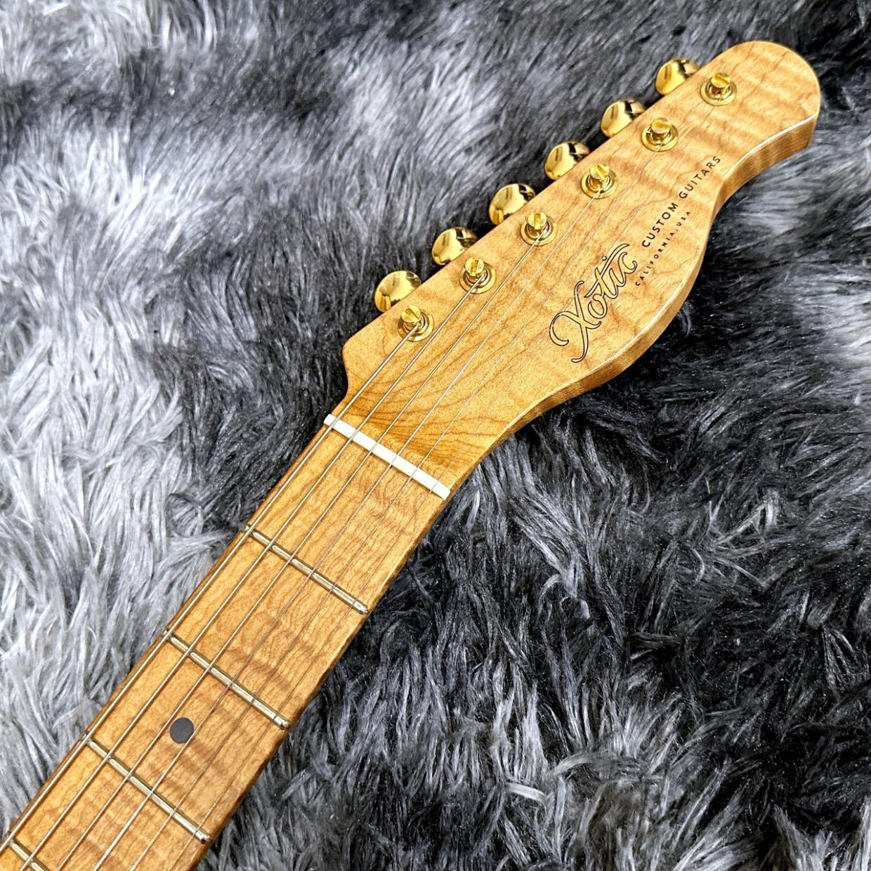Xotic XTC-3 Thinline White Pearl Light Aged w/5A Roasted Flame