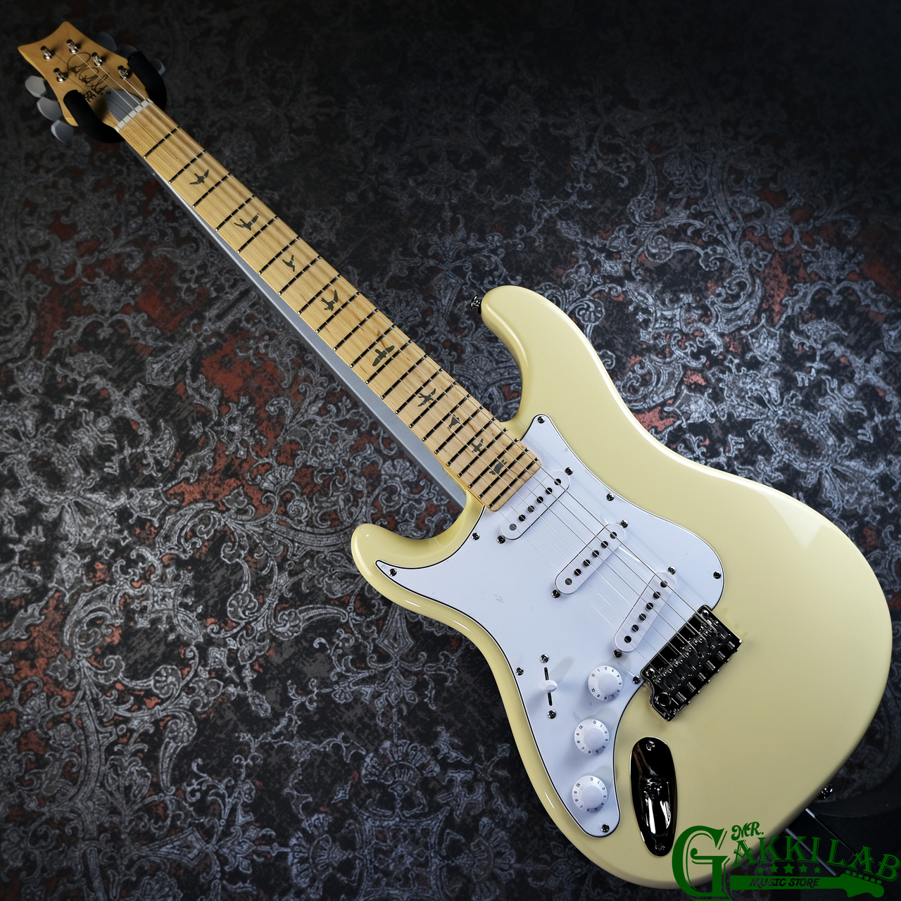 Paul Reed Smith(PRS) 2025 SE Silver Sky Maple Lefty Moon White