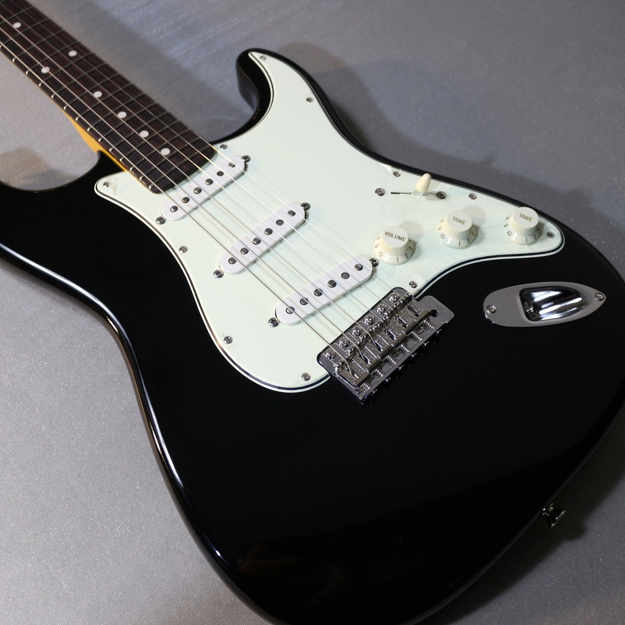 Vanzandt STV-R2 Black-#10305 【3.43kg】【待望の入荷!!】（新品/送料