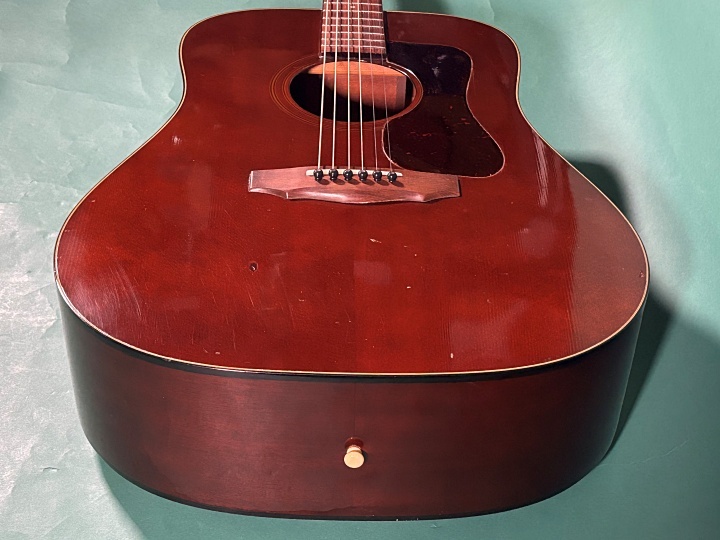 オールマホガニー　ヴィンテージ　'72 guild  D25ch オールマホガニー ヴィンテージ '72 guild D25ch - メルカリ