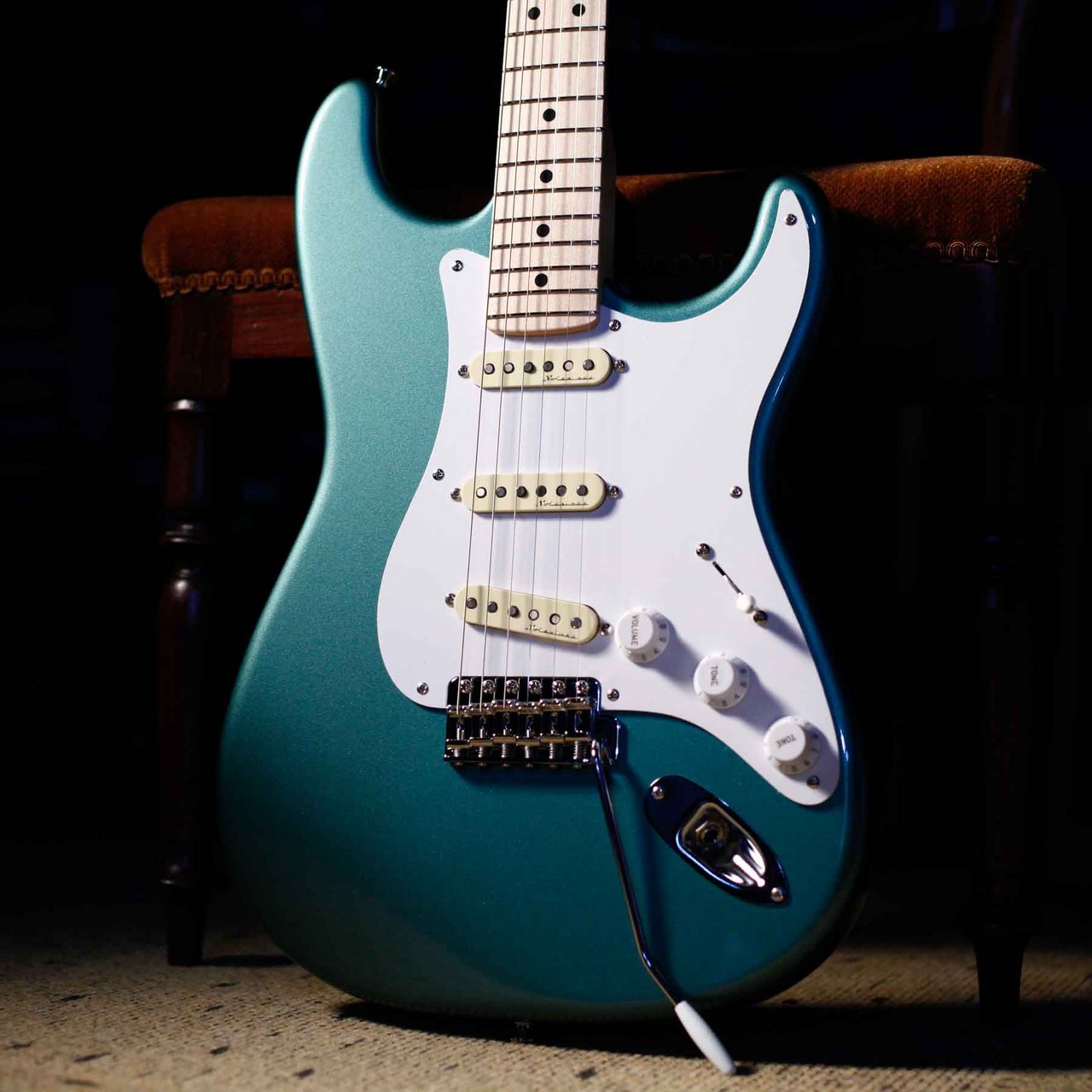 Crews Maniac Sound SEC 2025 TBX Control ｜ Almond Green