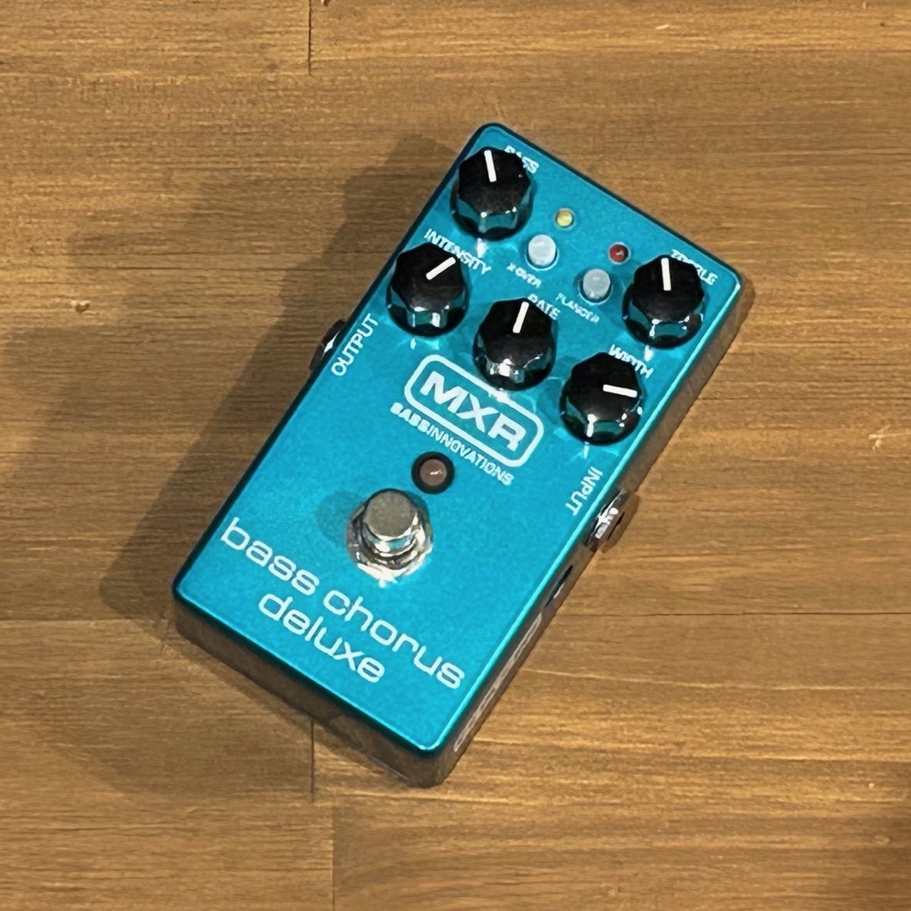 MXR bass chorus deluxe ベースエフェクター MXR M83 BASS CHORUS DLX ベース用コーラスエフェクター(M83
