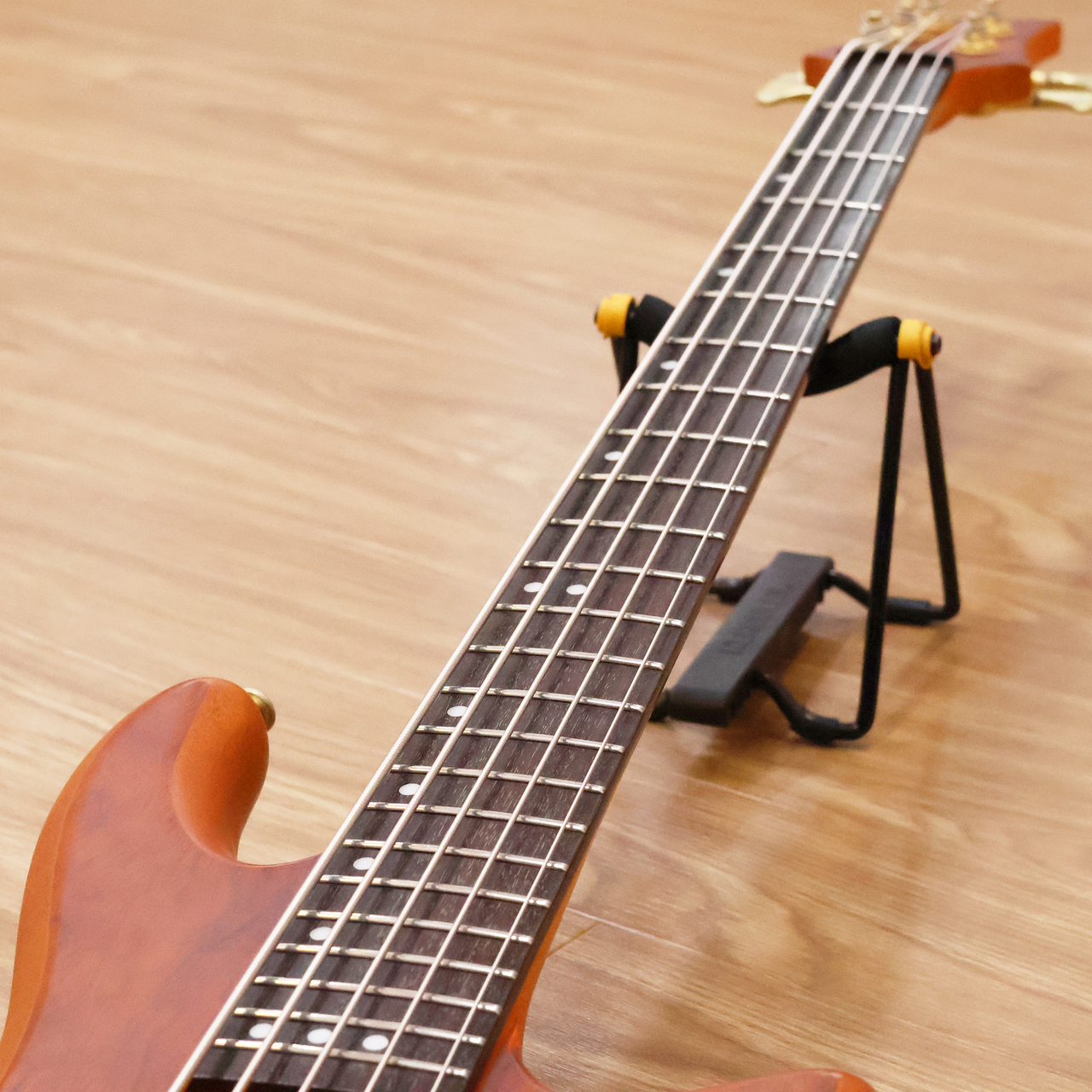 ベース SCHECTER STILETTO STUDIO-5 SCHECTER STILETTO STUDIO-5