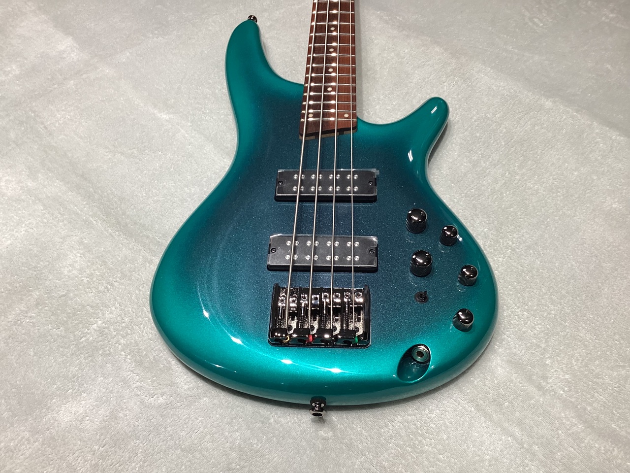 Ibanez SR300E-CUB（B級特価）【楽器検索デジマート】