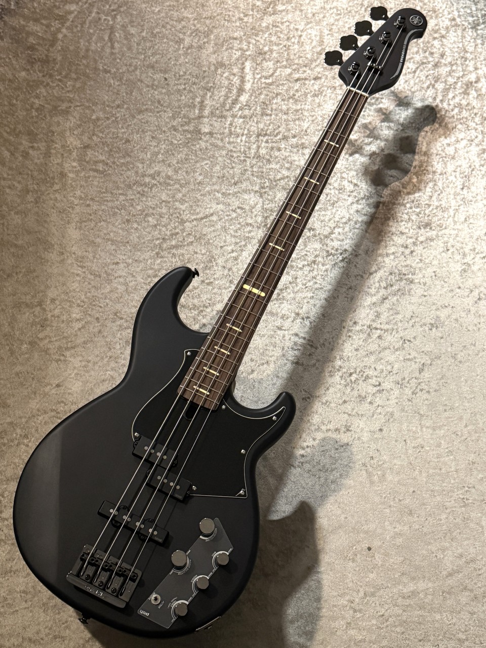 YAMAHA ブラック アクティブベース YAMAHA BB734A -Matte Translucent Black- #IKY064113 【4.17kg
