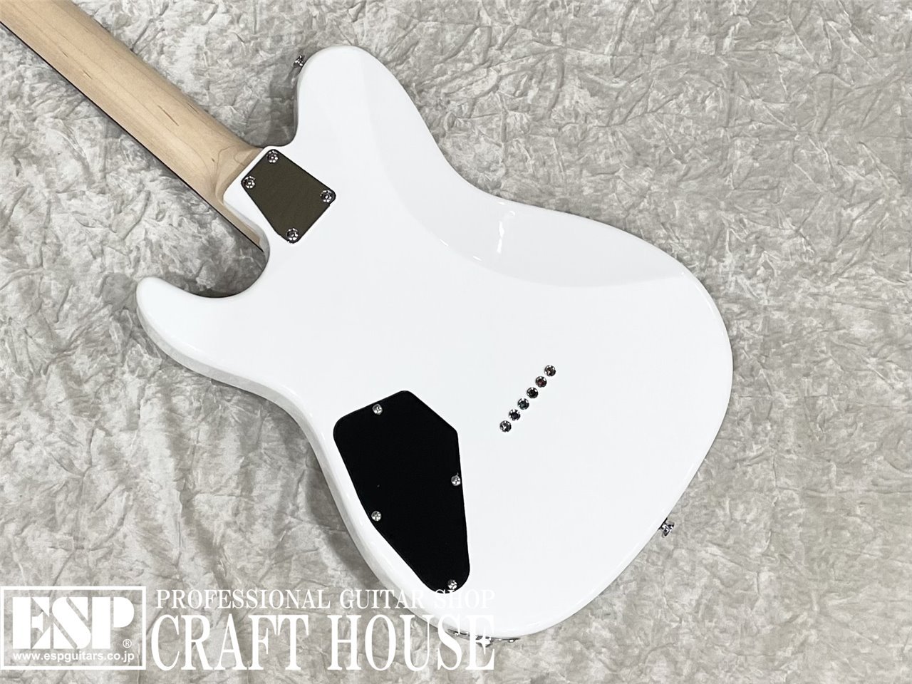 Grassroots G-THROBBER-DX Electric Guitar Snow White Bolt-on