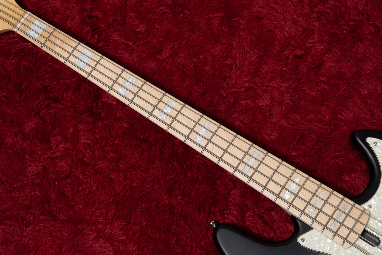 保健室]Sire V7 ジャズベース ギグバッグ付き 値下げしました！ 保健室