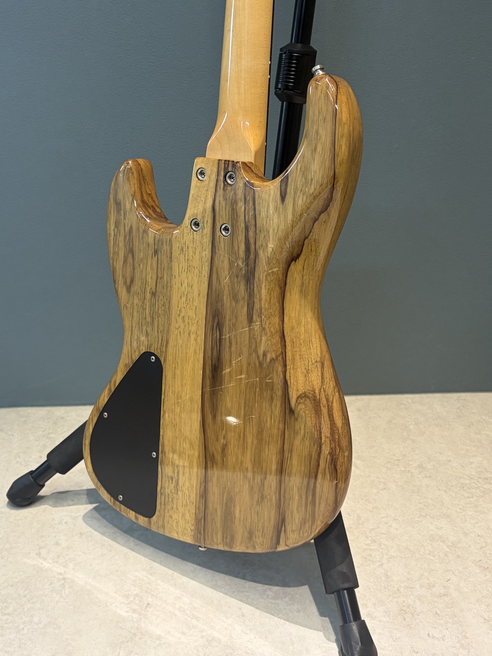 Moon DJB-4 Black Limba（中古）【楽器検索デジマート】