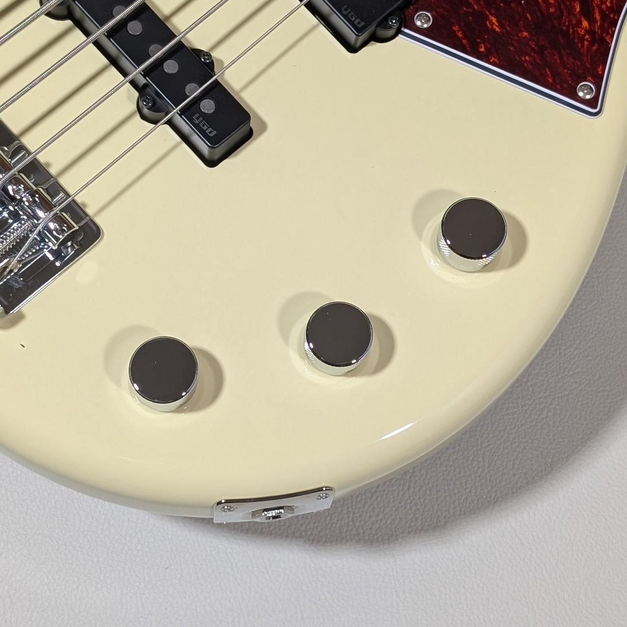 YAMAHA BBP35 -Vintage White-（新品）【楽器検索デジマート】