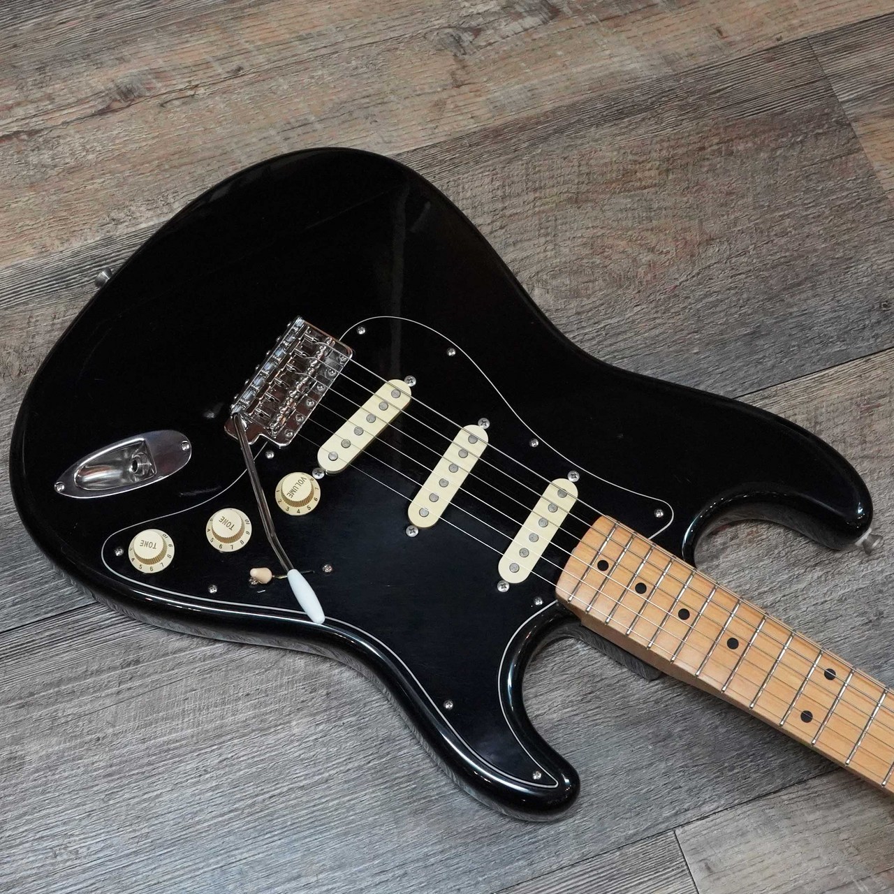 フジゲン製造期 日本製 SST-33 Squier Stratocaster Squier by Fender SST-33 silver series Stratocaster Made in