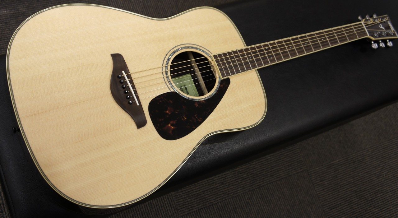 YAMAHA FG830 NAT