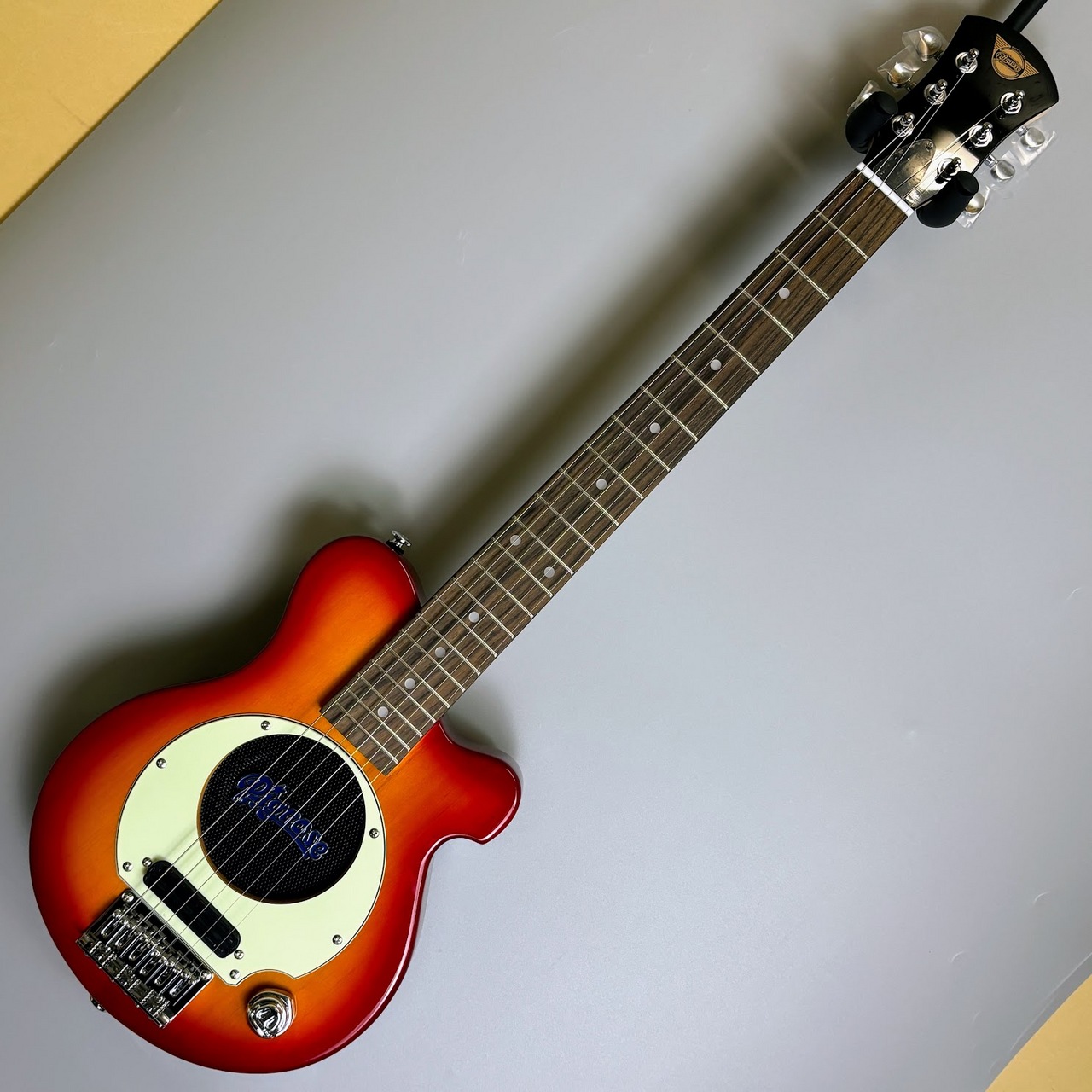 Pignose 【アウトレット】 PGG200 CS ミニエレキギター アンプ内蔵（B