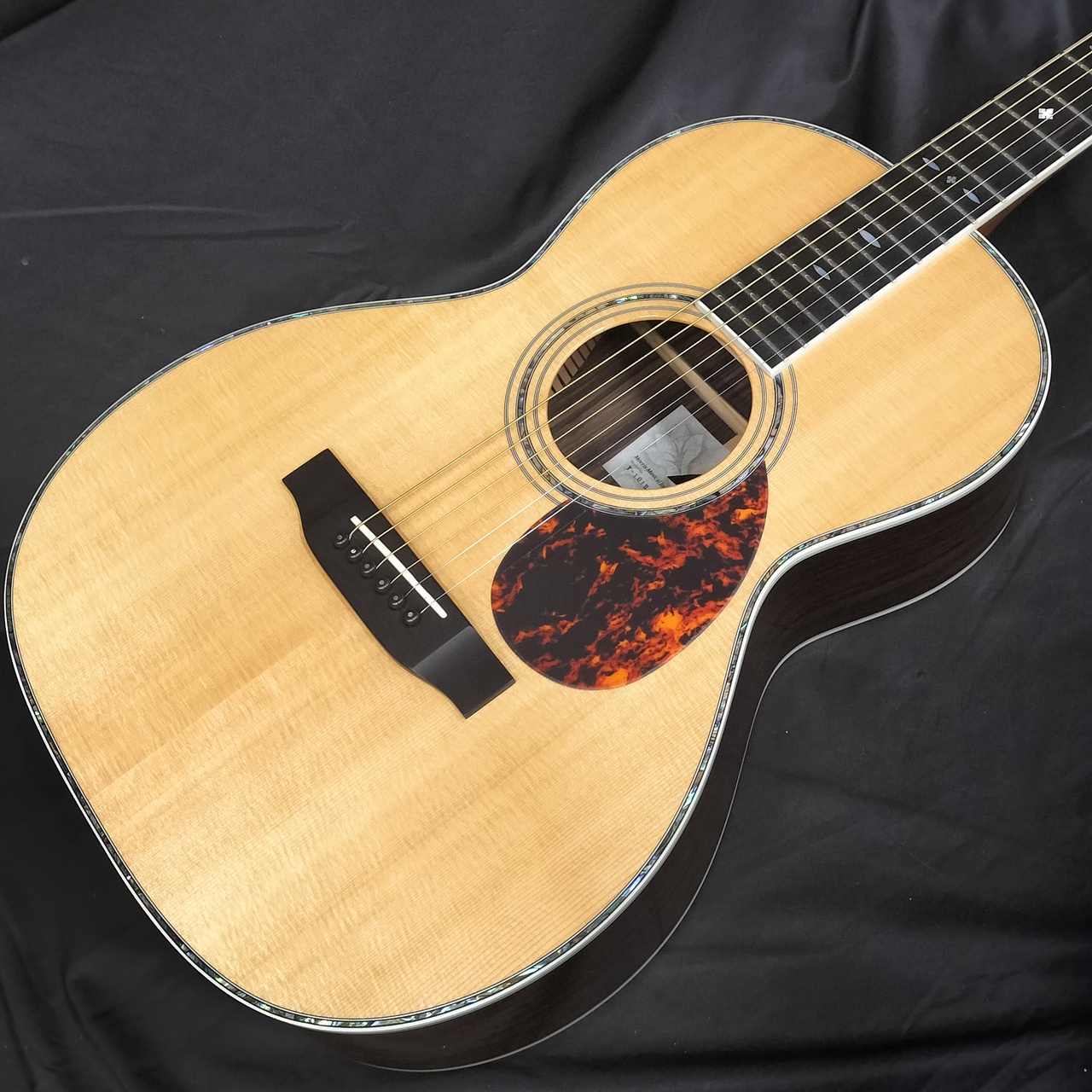 希少 オール単板 Morris SG-1 ミニギター 12フレットジョイント フレットジョイント Morris  12フレット 希少 オール単板 Morris SG