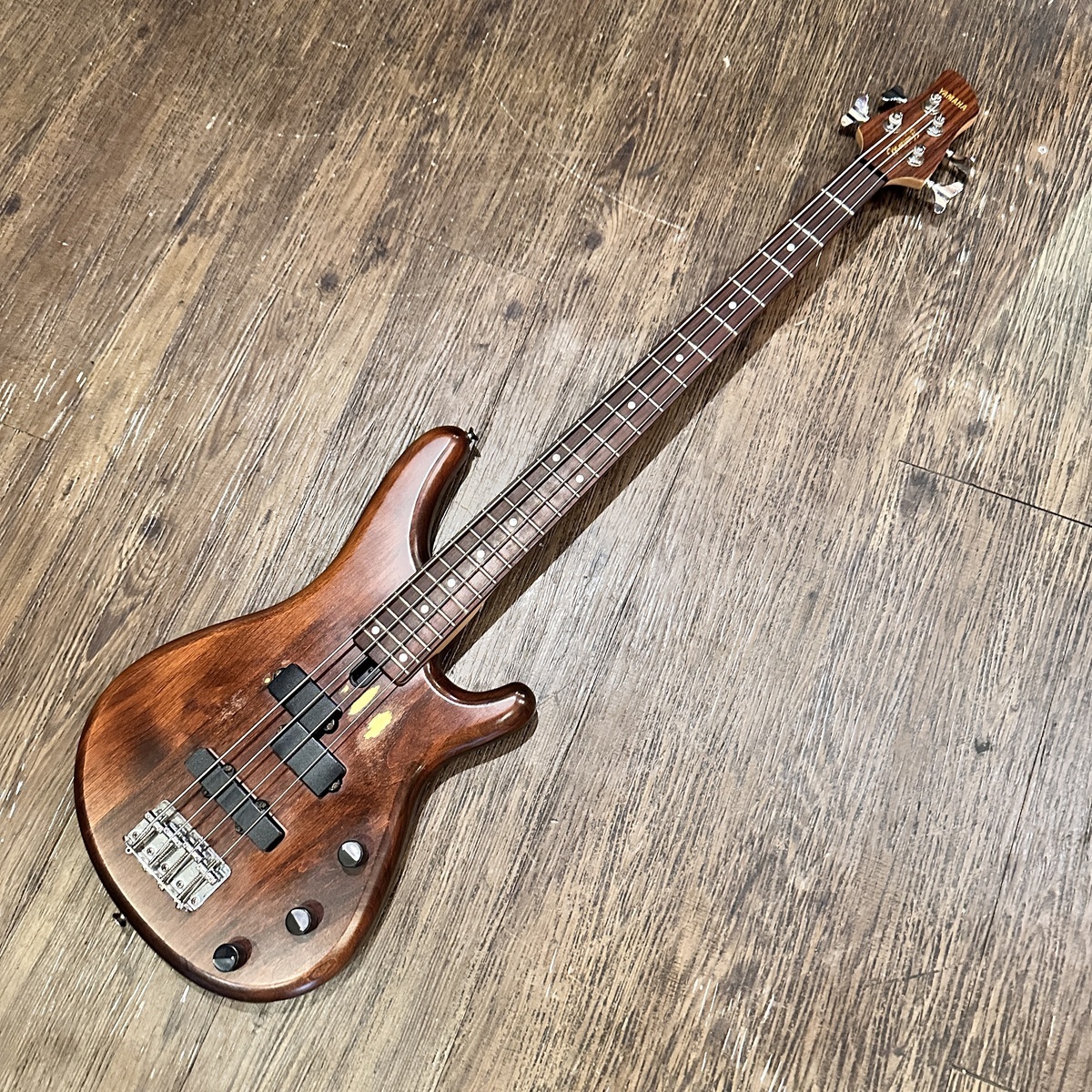 ヤマハ MB-40 ベース YAMAHA MB-40 エレキベース Yamaha Motion Bass MB-40 Medium Scale