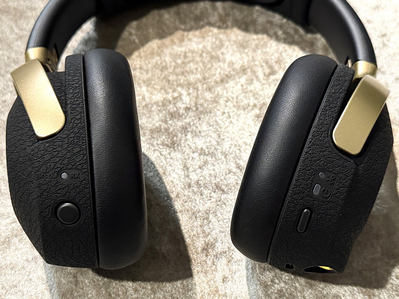 Positive Grid Spark NEO ワイヤレスヘッドフォン Amazon.com: Positive Grid Spark NEO Wireless Guitar