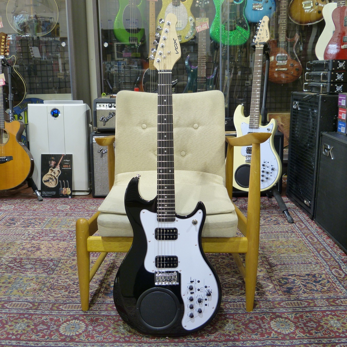 VOX APC-2 / Black 【アンプ・エフェクト・リズムマシン内蔵ミニギター