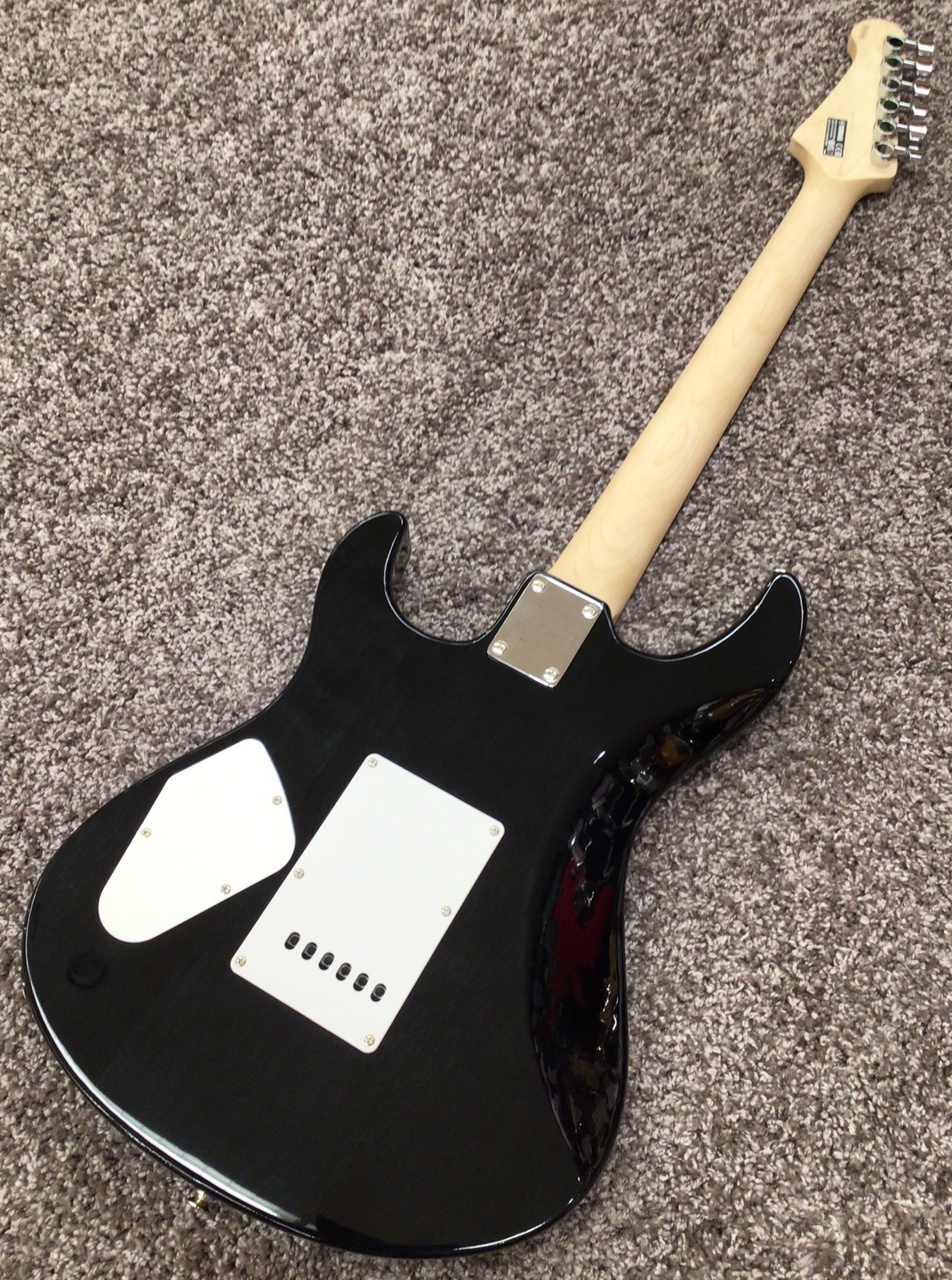 YAMAHA PACIFICA PAC212VFM TBL(トランスルーセントブラック