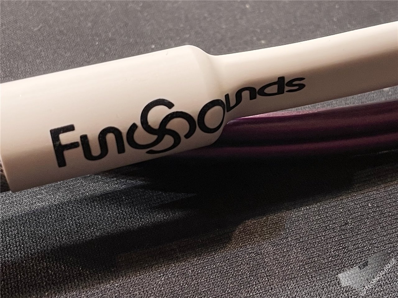 Fun Sounds Pro HQC-010 / 1m (スピコン - フォン)（新品）【楽器検索