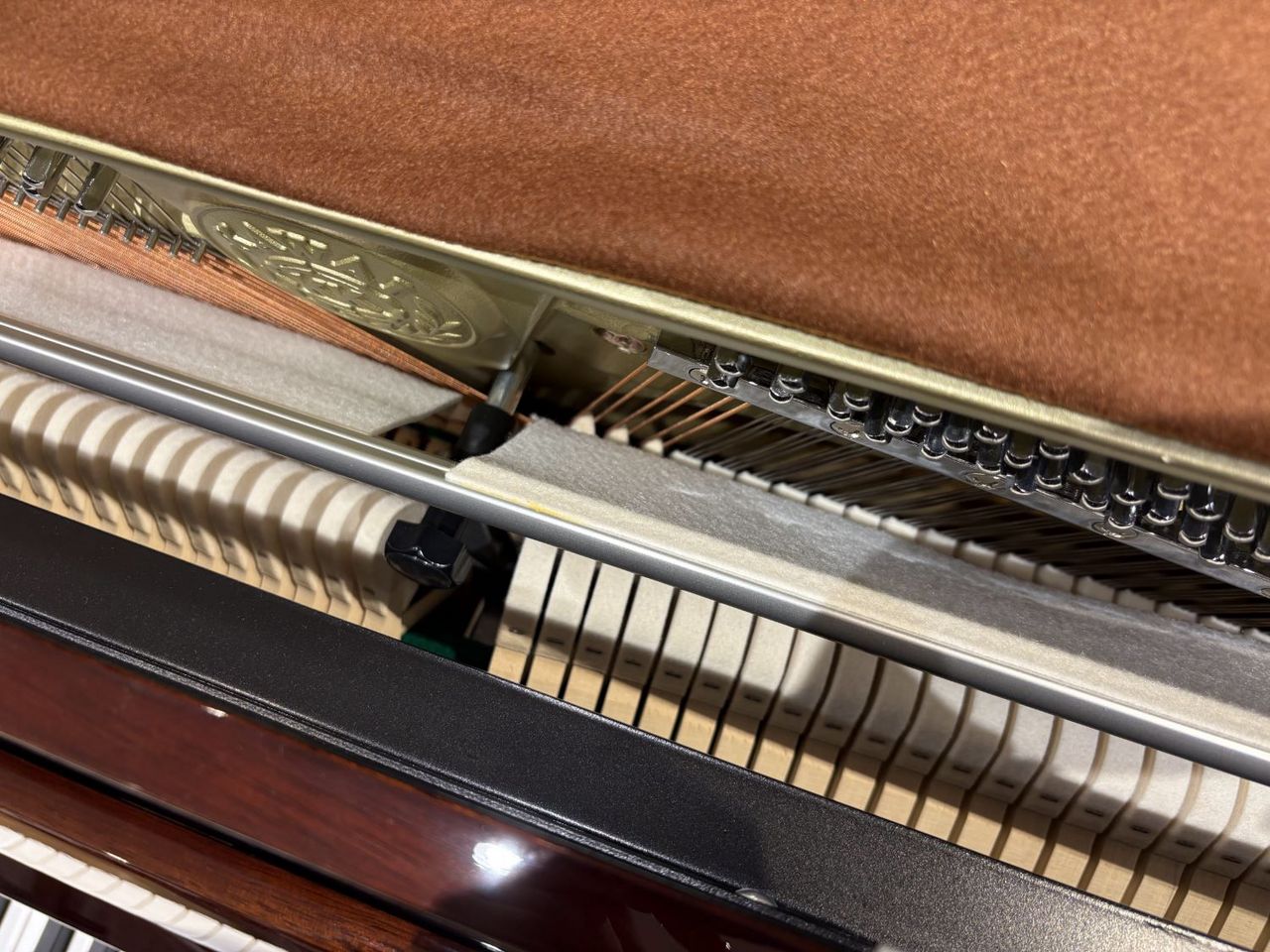 KAWAI K-114SN マホガニー艶出し塗装仕上げ アップライトピアノ 88鍵盤