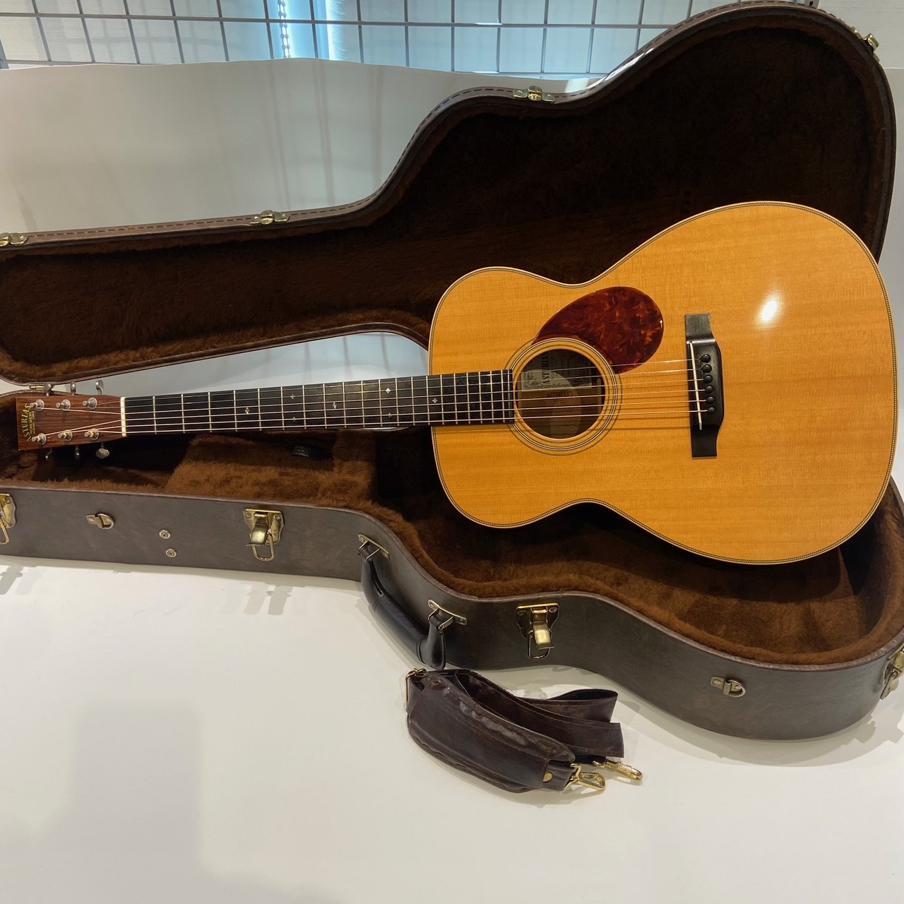 【美品中古】 ASTURIAS トラッド OM リヴァレンス 美品中古】 ASTURIAS トラッド OM リヴァレンス - メルカリ