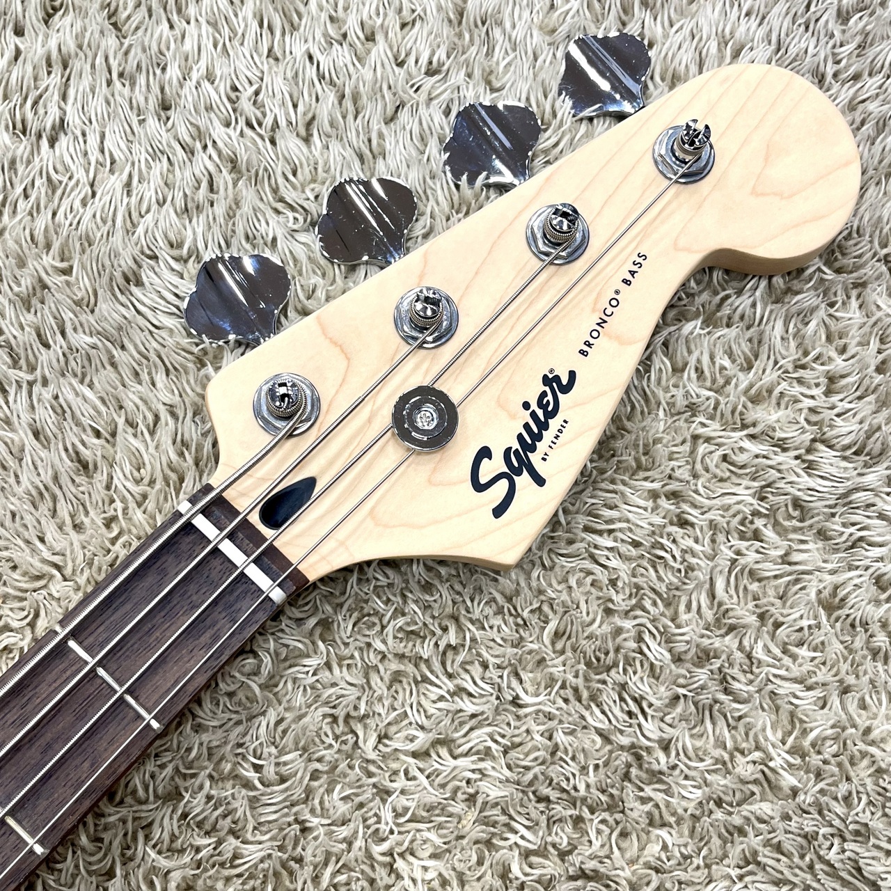 Squier by Fender Sonic Bronco Bass Laurel Fingerboard White