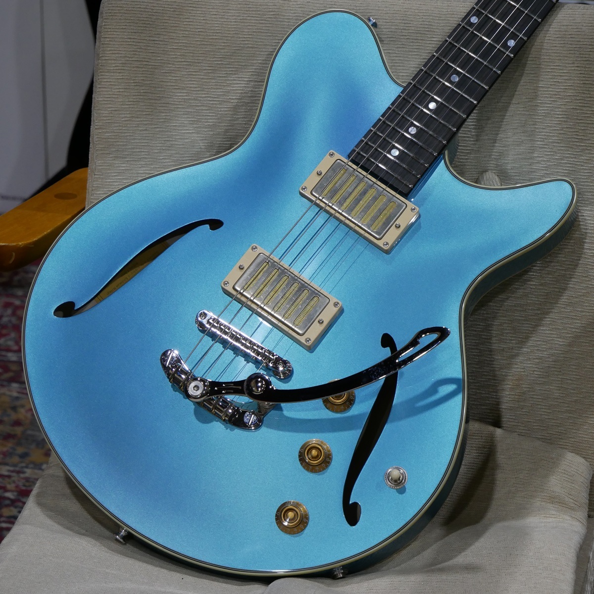 Eastman Romeo LA / Celestine Blue / Thin Line Models