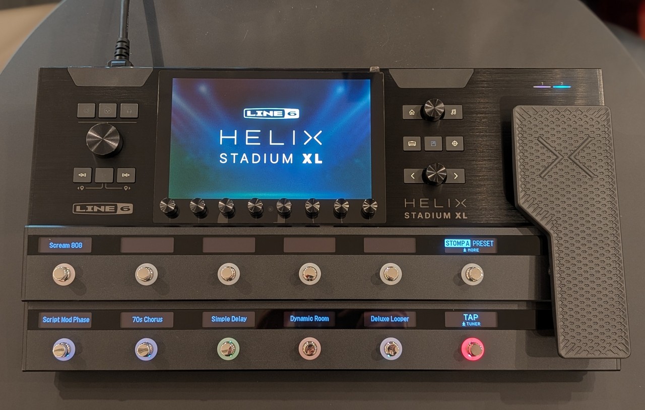 HELIX STADIUM XL エフェクターボード希望により付属 LINE 6 Helix Stadium XL Floor 【次回入荷分ご予約受付中】（新品