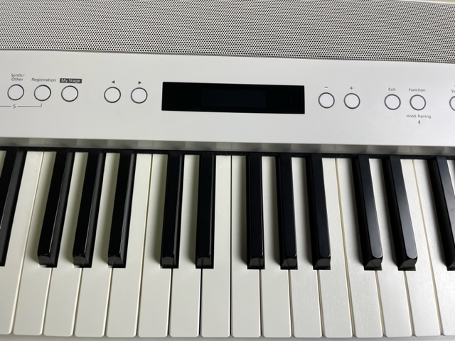 Roland FP-60X WH（新品特価/送料無料）【楽器検索デジマート】