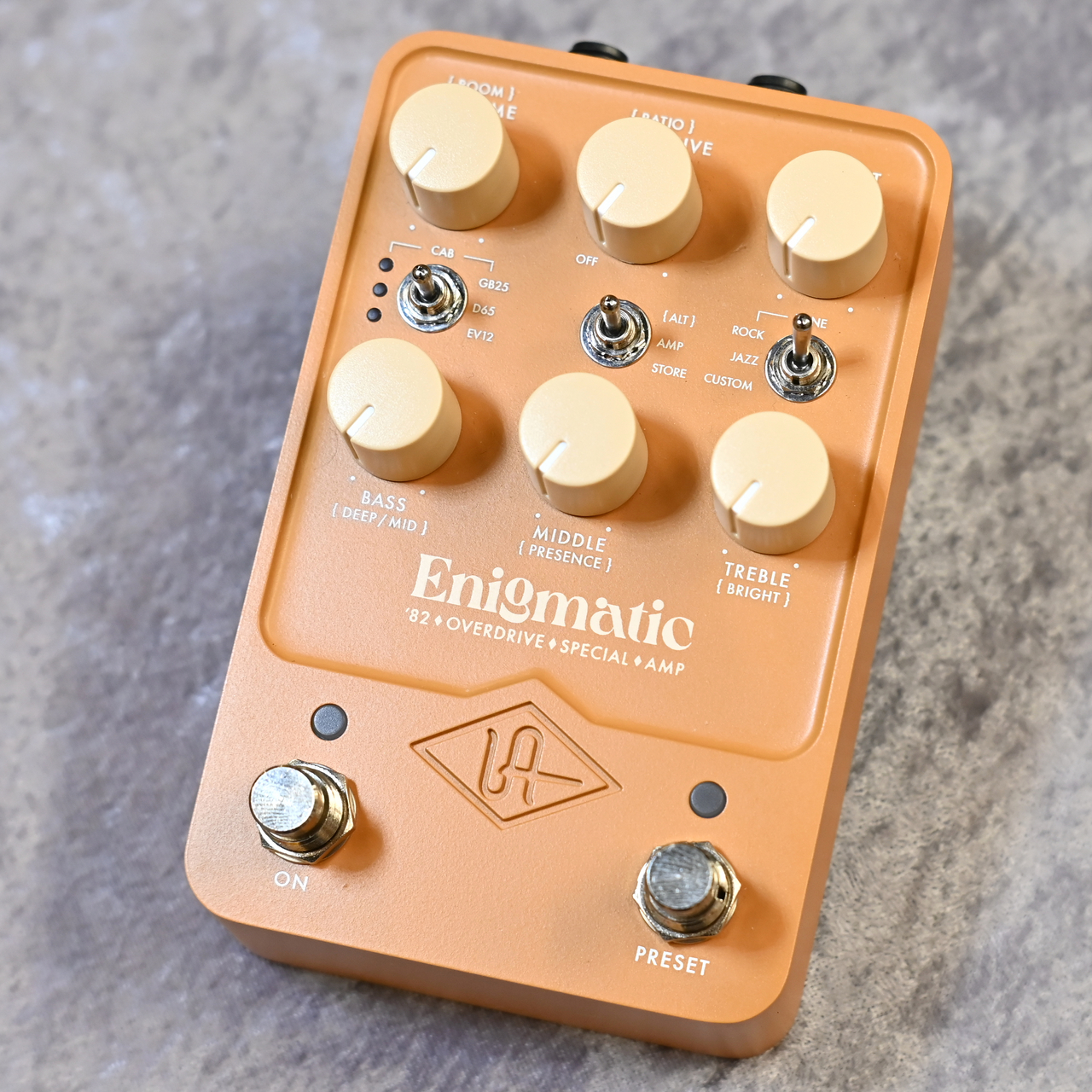 Universal Audio 【USED】UAFX Enigmatic '82 Overdrive Special