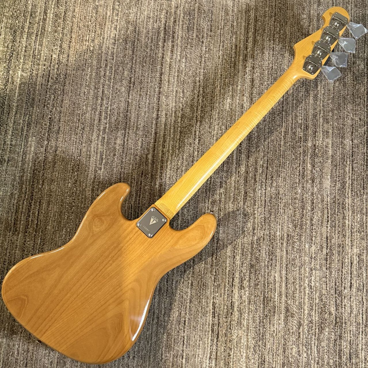 ベース vanzandt JBV-R2V/3TS Vanzandt JBV-R2 3TS – 神戸ギター