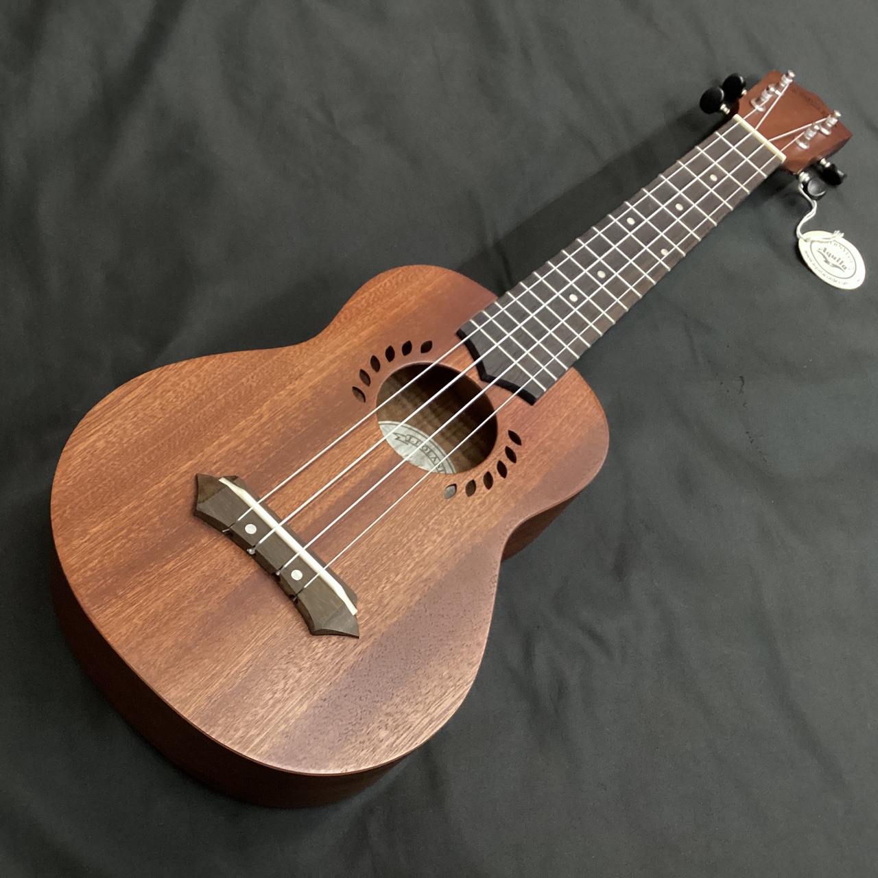 レオラニ　LEOLANI ソプラノ　ウクレレ レオラニ4弦コンサートソリッドトップマホガニーTUXフィニッシュ