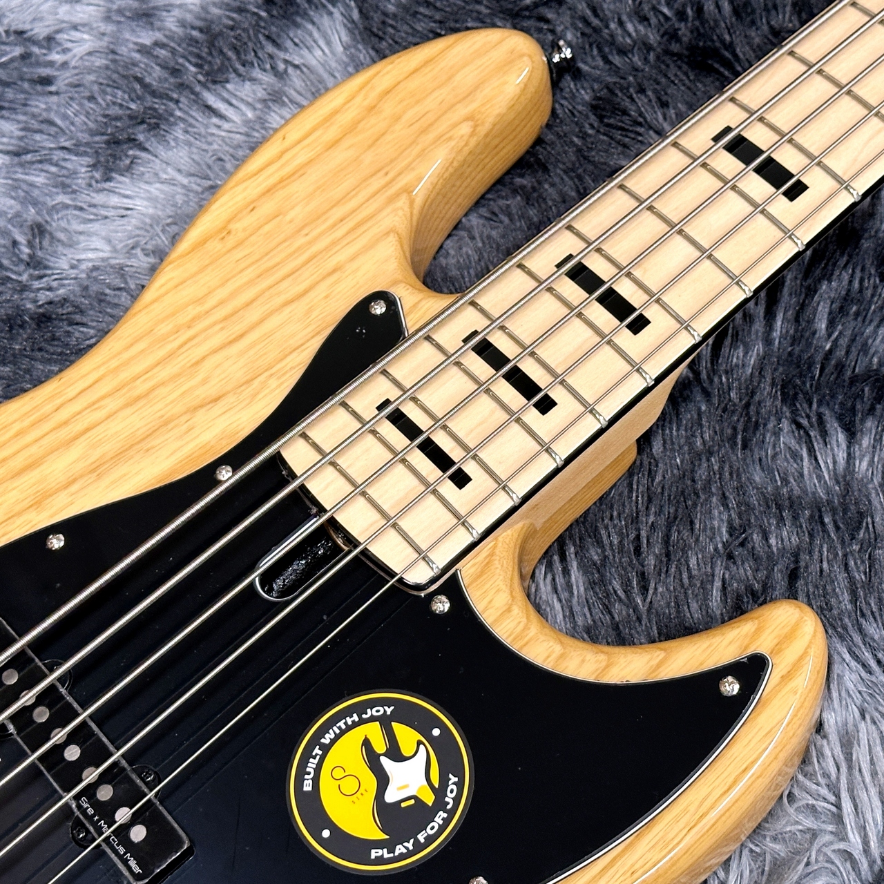 Sire Marcus Miller V7 Vintage Ash 5st NT (Natural) -2nd Generation