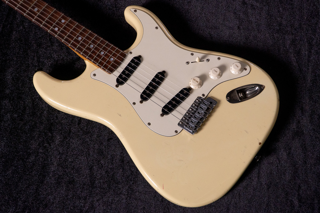 FenderJAPAN ストラトキャスター Eシリアル ST72-65 Fender Japan ST72-65 ストラトキャスター Eシリアル