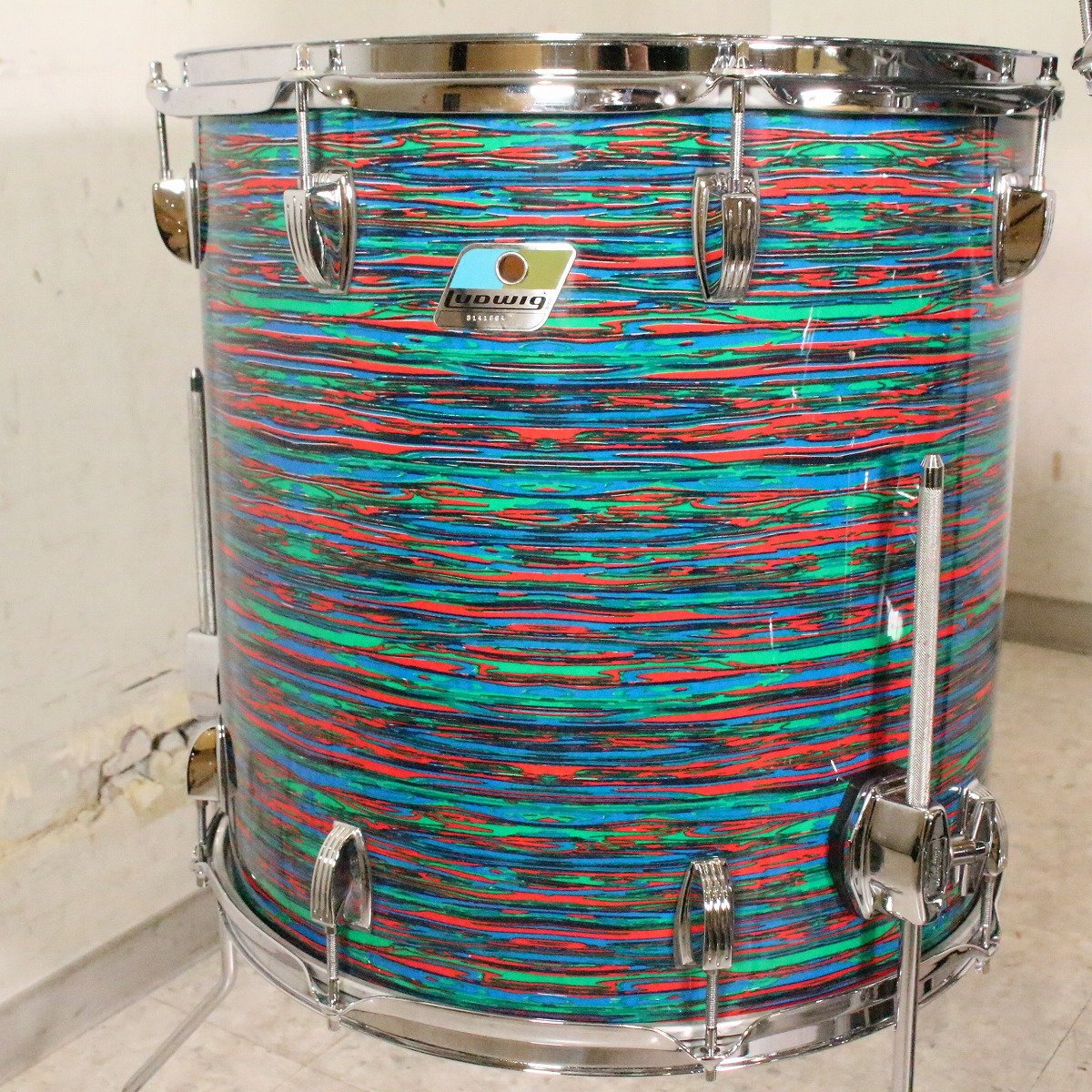 60s Ludwig Psychedelic Red ハードウエア付き