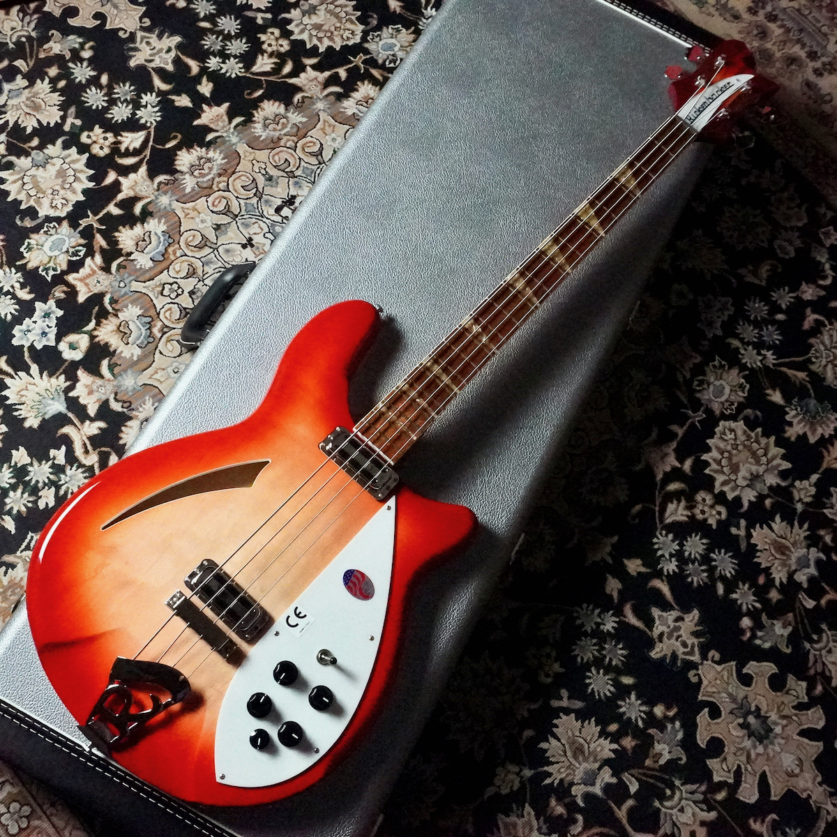 Rickenbacker4005 コピーモデルメイプルグロー