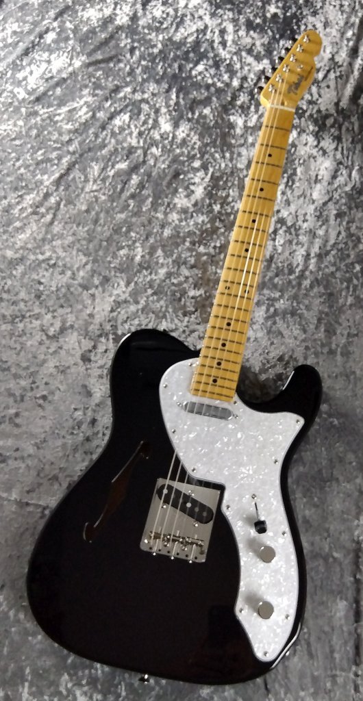 Fender Made in Japan Limited F-Hole Telecaster Thinline