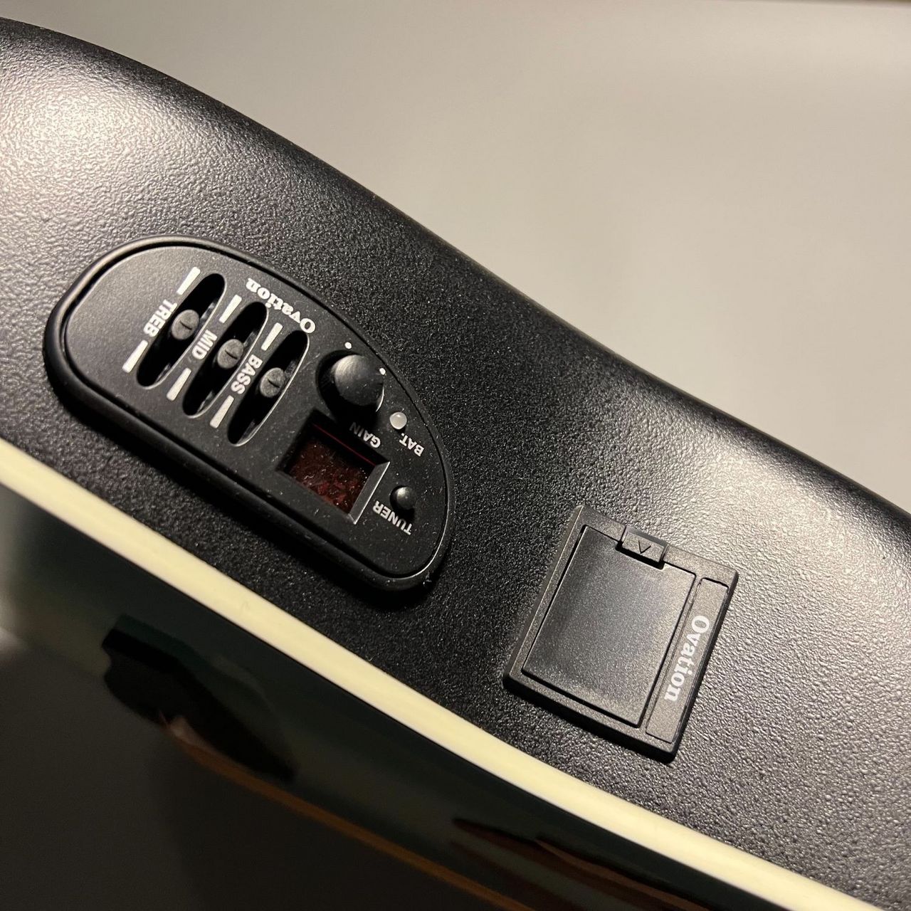 ◇Ovation◇エレアコ◇アコースティックギター◇大阪兵庫京都奈良滋賀和歌山◇ Ovation Celebrity CE44X-9B-G エレアコギター アコースティックギター