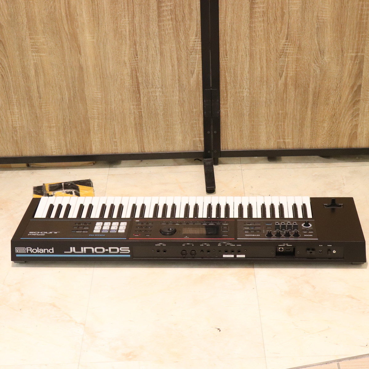 Roland JUNO-DS61 【SN Z1G5326】 【梅田店】（中古/送料無料）【楽器