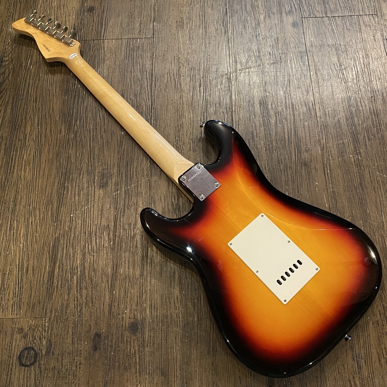 FERNANDES LE-1Z 3S Electric Guitar（中古/送料無料）【楽器検索