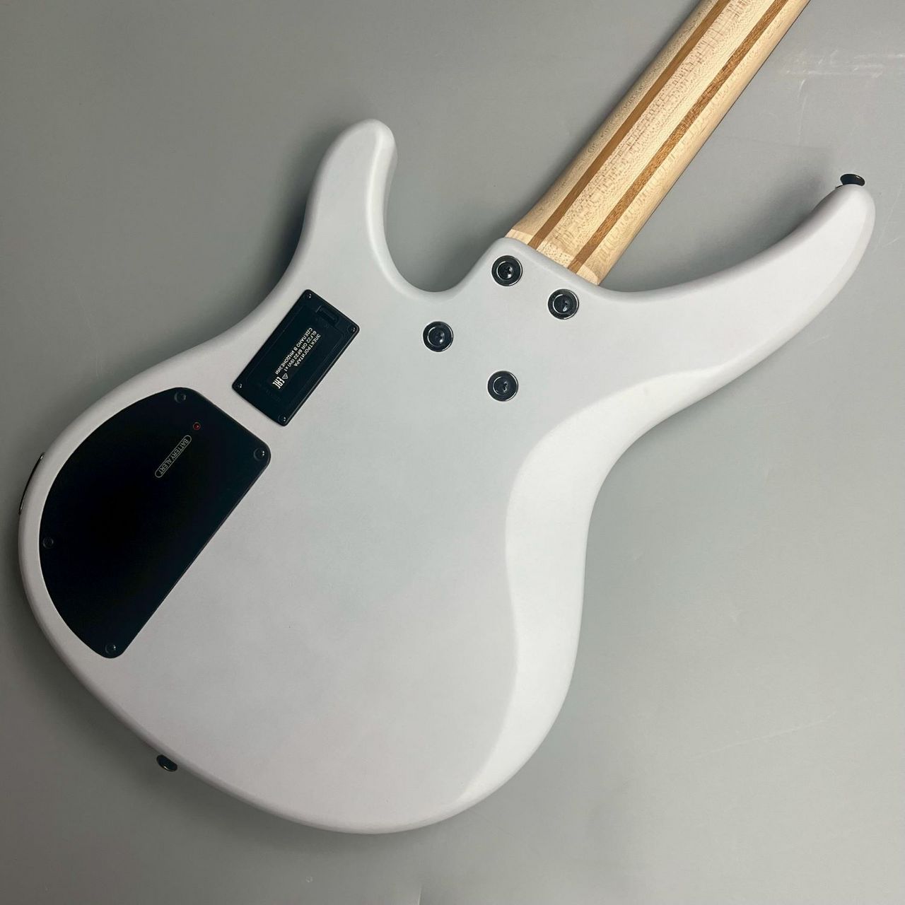 YAMAHA TRBX504 Translucent White ベース（新品特価/送料無料）【楽器
