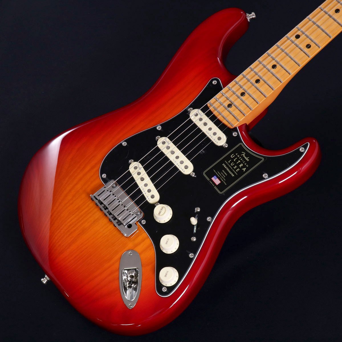 【期間限定値下げ〜10/11】Fender American Ultra Fender American Ultra Stratocaster, Maple Fingerboard
