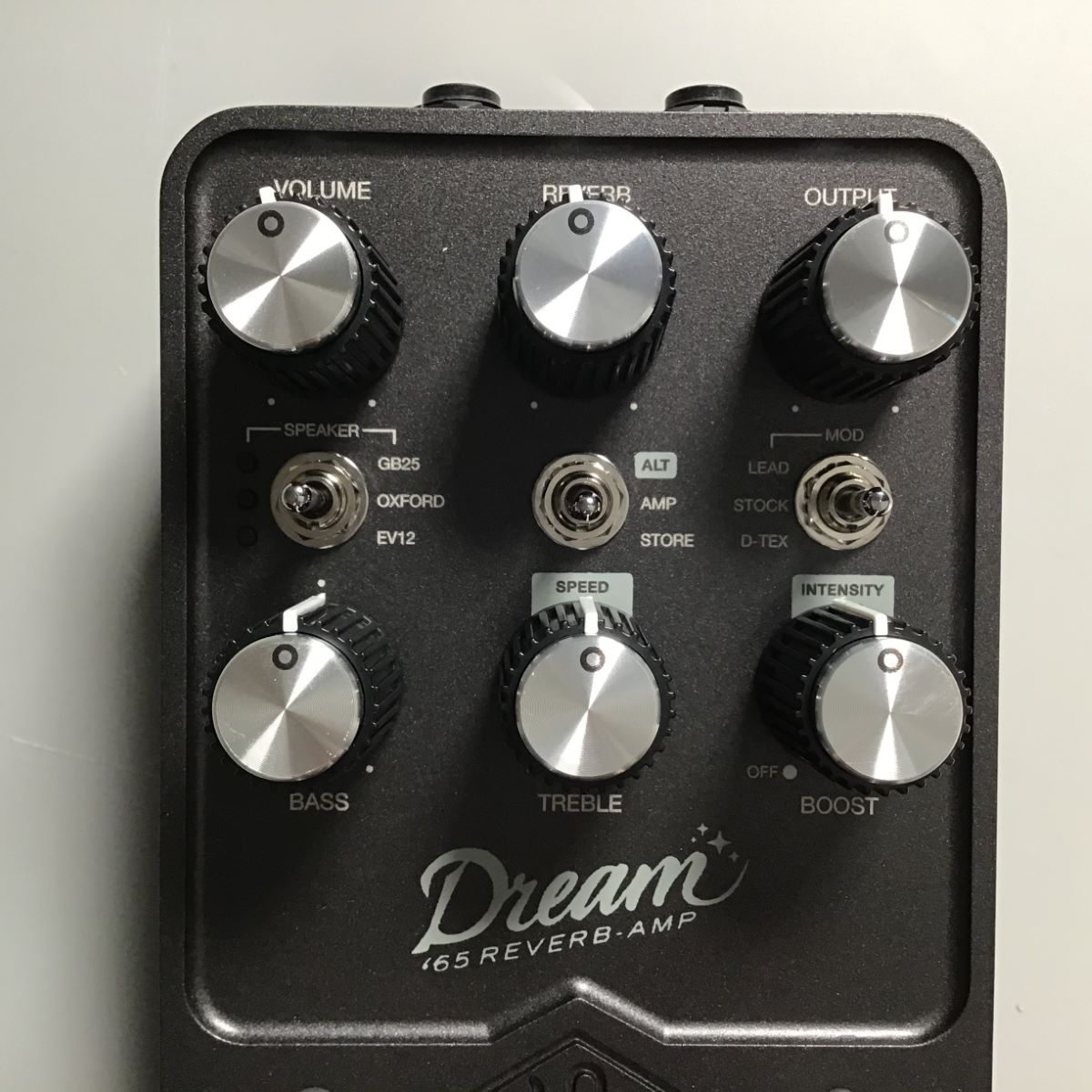 Universal Audio UAFX Dream '65 Reverb Amplifier コンパクト 