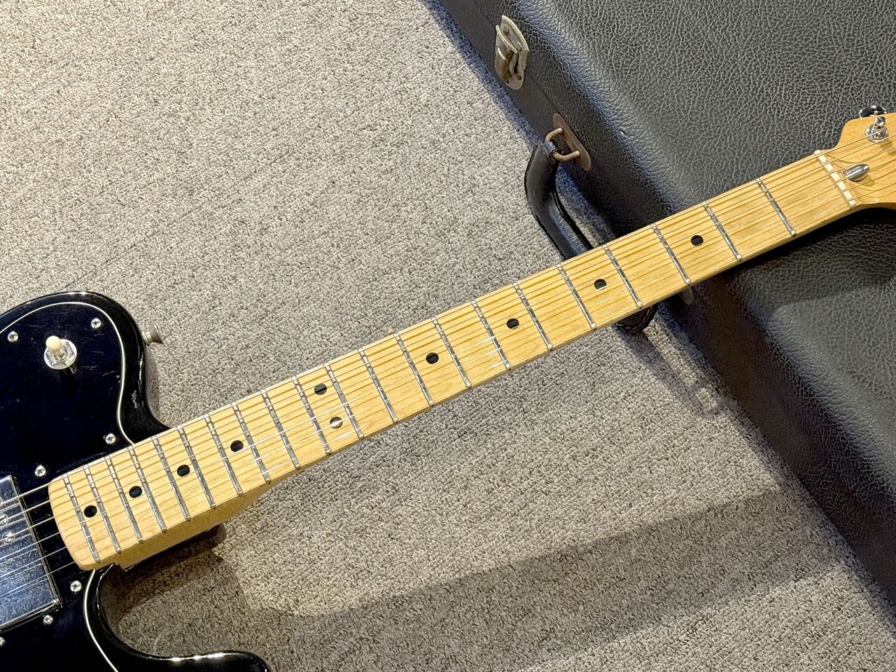 Fender 1973 Telecaster Deluxe Black（ビンテージ）【楽器検索