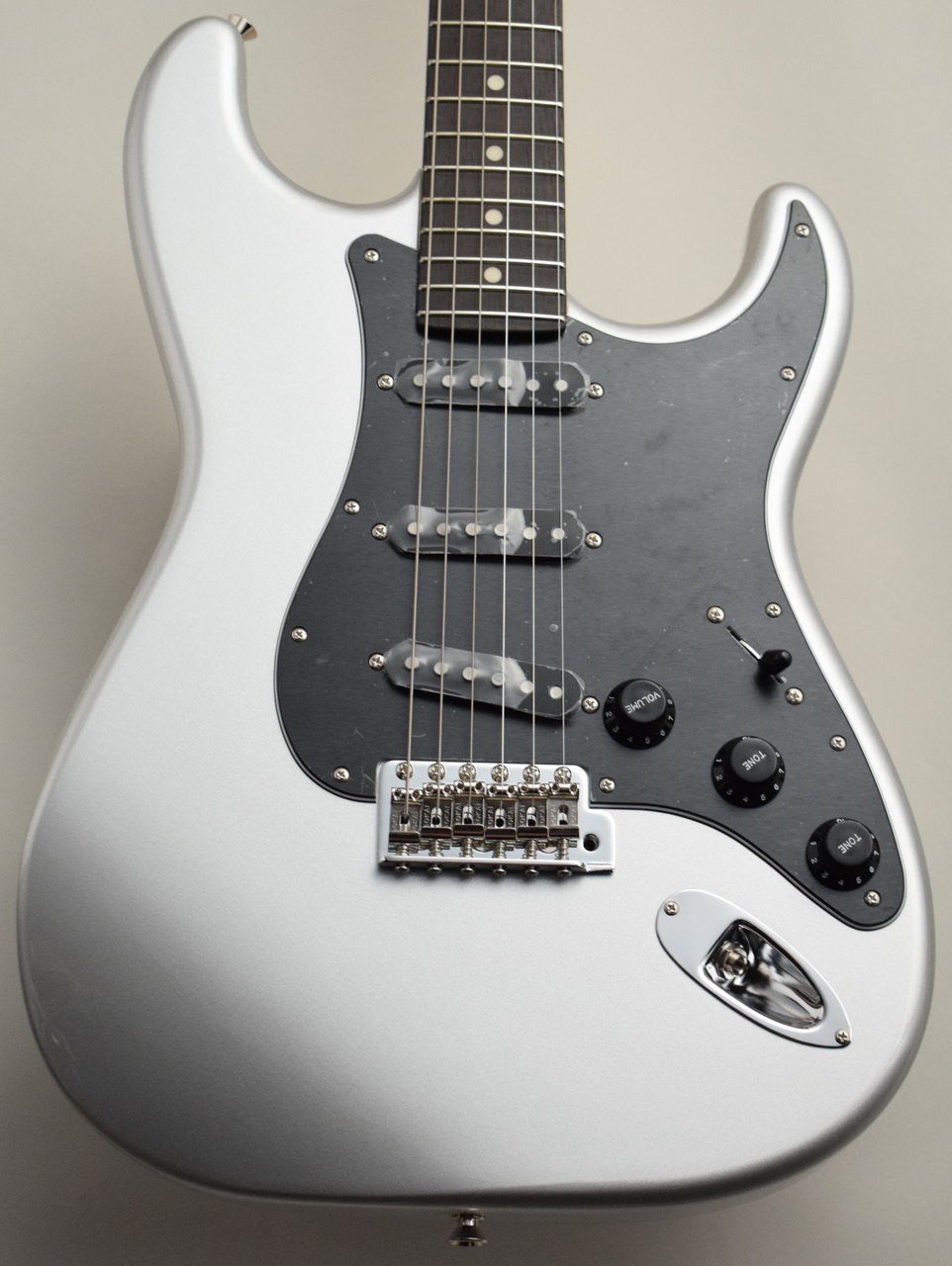 Tokai 【渋谷店特注】SILVER STAR ASS124 ~Silver Grey~ 3.45kg #240247【ラージヘッド 】（新品）【楽器検索デジマート】