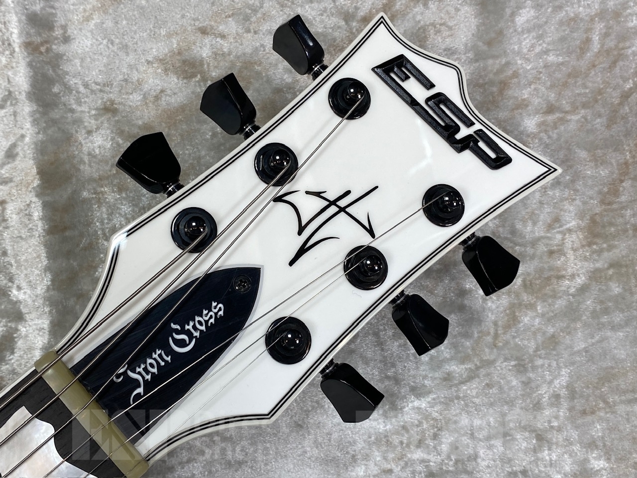 ESP IRON CROSS ~METALLICA James Hetfield Signature Model~（新品