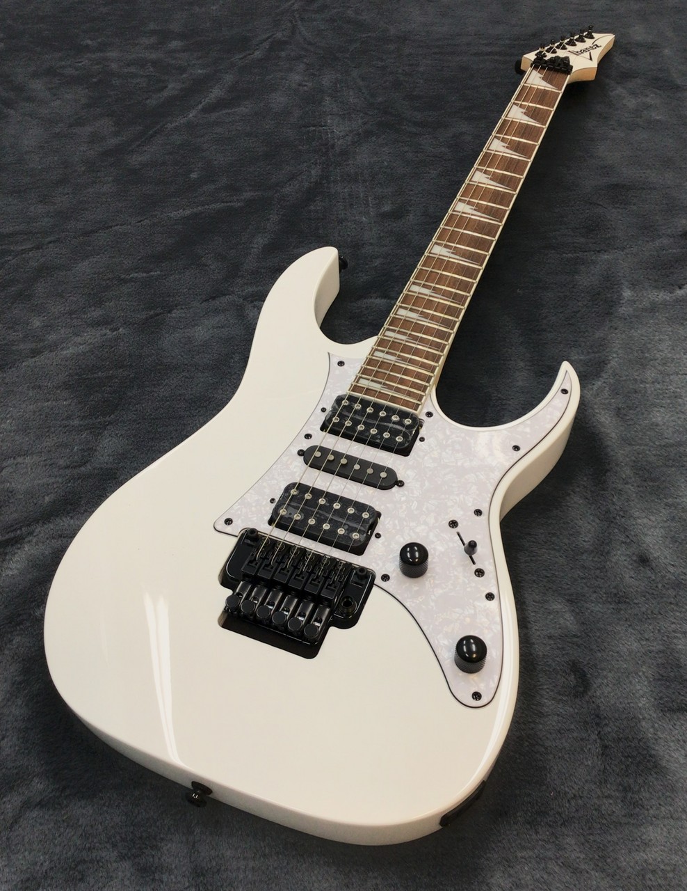 Ibanez RG450DXB WH(White)（新品/送料無料）［デジマートSALE］【楽器