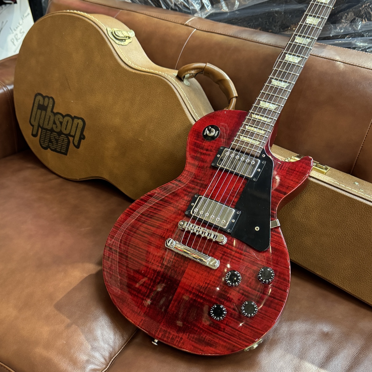Gibson 【トラ杢・軽量】Les Paul Studio WineRed [3.86㎏] 2001年製