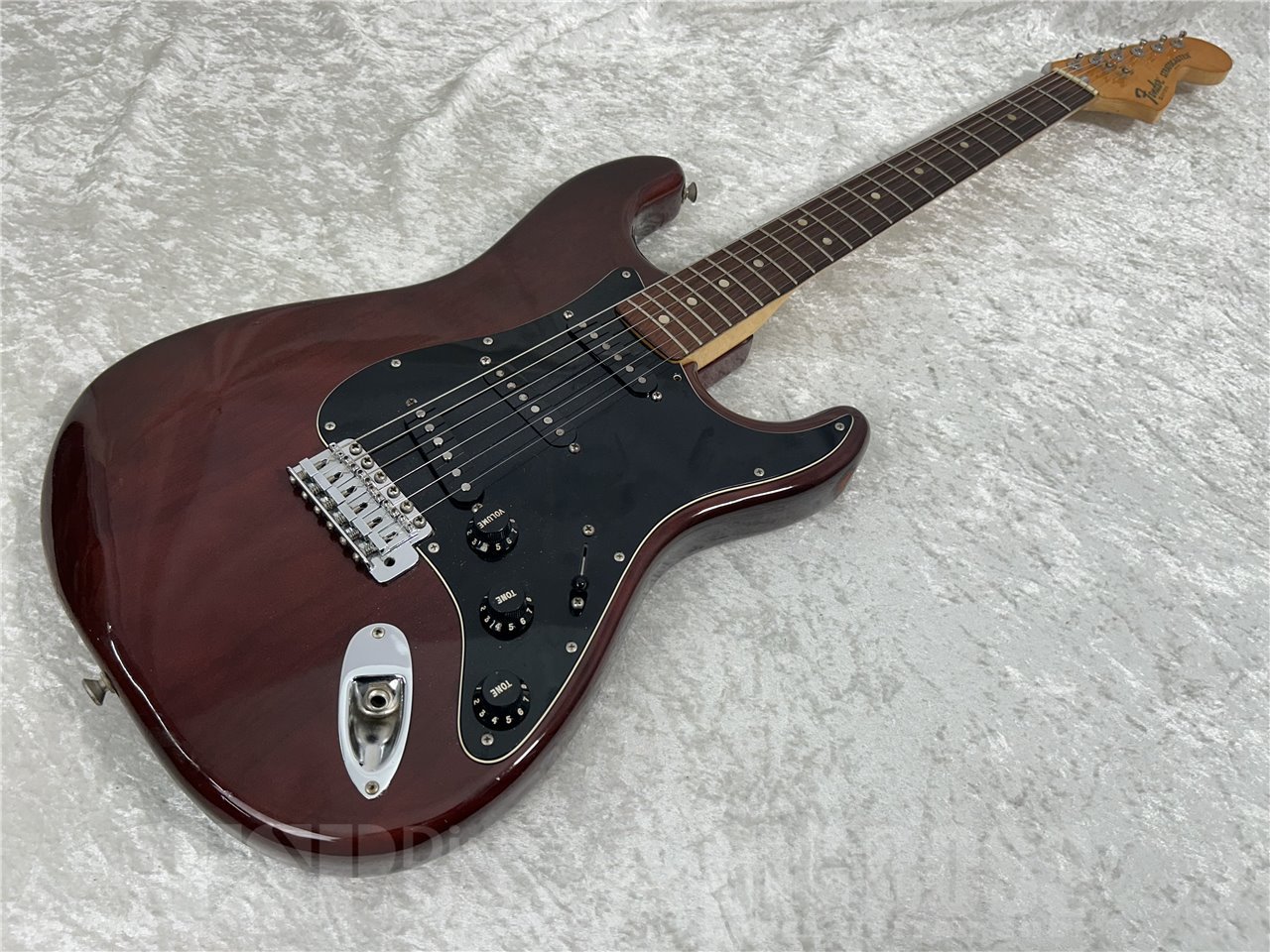 Fender 1979 Stratocaster(Walnut)（ビンテージ/送料無料）【楽器検索