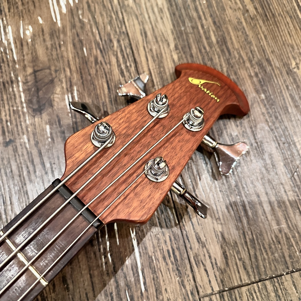 Ovation Celebrity Deluxe CC274 Electric Acoustic Bass（中古/送料