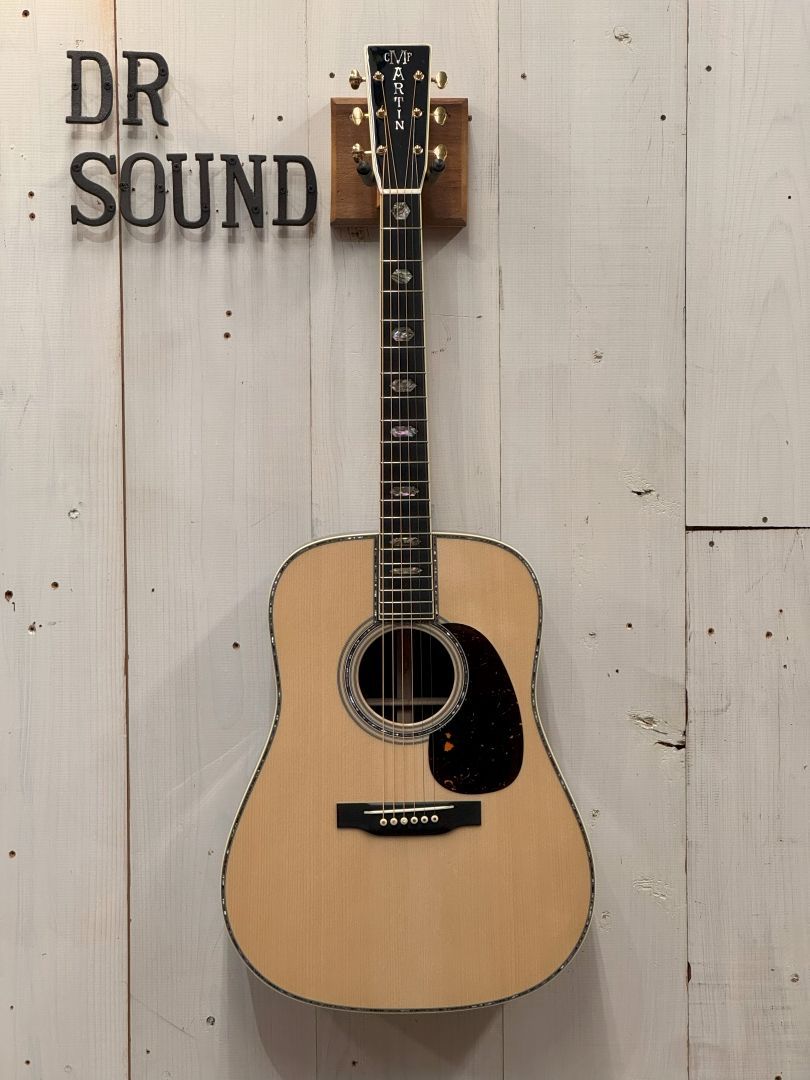 Martin 2025年製 CTM D-45 Prewar Feature 《Adirondack Spruce